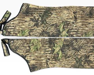 Mossy oak bibs