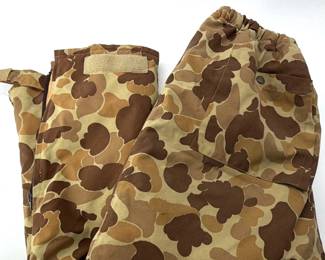 Vintage Gore-Tex Columbia men's XL camouflage jacket and Cabelas L camouflage insulated pantsa