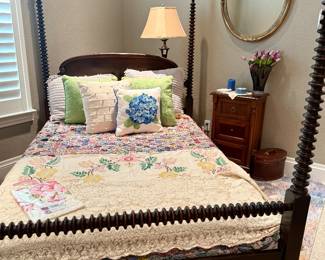 ANTIQUE FOUR POSTER SPINDLE FULL SIZE BED