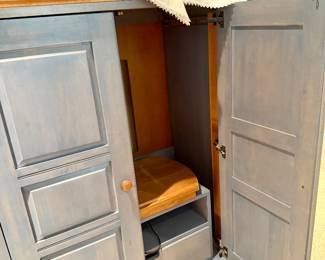 TV CABINET ETHAN ALLEN
