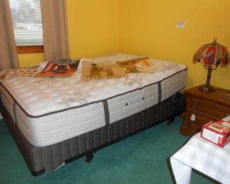 Stearns & Foster Signature Queen Electric Mattress