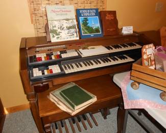 Conn Organ & Speaker Box