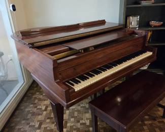 Baby Grand piano by Branbach New York, model #27443 Dated 1915.