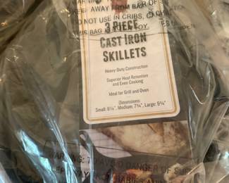 3 pc Cast Iron skillet