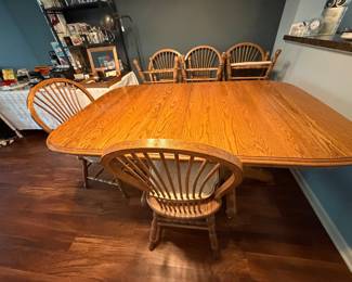 Wood dining room set, table & 8 chairs