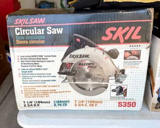 Skilsaw circular saw