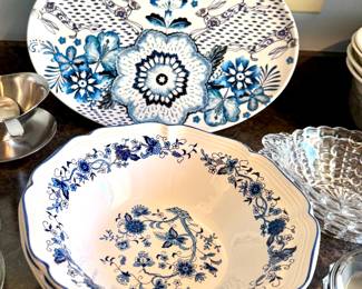 Blue plates