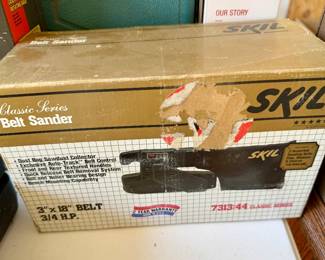 NIB Skil belt sander