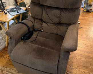 Recliner/Lift Chair