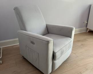 F26 - $200. Evolour Harlow Power Recliner. Measures 30" wide x 36" deep x 37.5" at the tallest point. Has USB port on the side with power buttons. Nice microfiber fabric - clean and in excellent condition. 