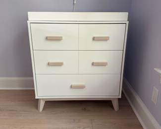 F25 - $75. Baby Letto Scoot Changing Table. In excellent condition! Measures 33" x 19.5" x 38" tall. 3 drawers all slide perfectly. 