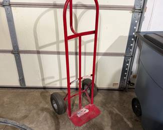 F84 - $45. Milwaukee Handtruck. 800#. 