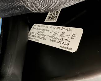 F78 - $40. SnugRide SnugLock35. Manufacture 12/2021. Carseat & base. No accidents. 