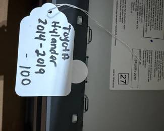 F83 - $100. Fits a Toyota Highlander 2014-2019. Model 886100-0E271. Untested. 
