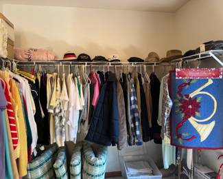 Women's clothing size M/L