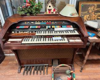 Hammond electric organ