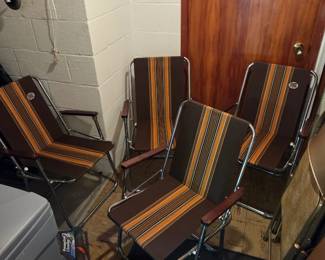 Retro folding chairs mint!