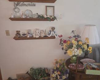 Misc decor