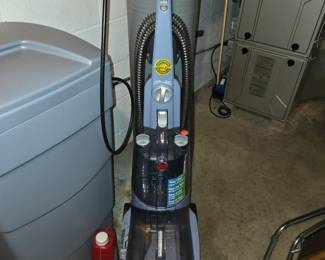 Carpet cleaner