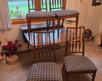 Keller Mid-Century table and 4 chairs (CLEAN!)