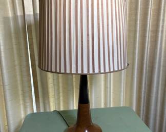 MCM turned wooden table lamp
