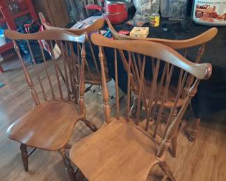 Set of 4 dining chairs
