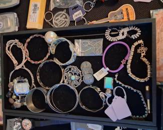 jewlery!