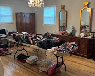 Vera Bradley hand bags and travel bags 