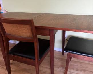 Hibriten extended table 