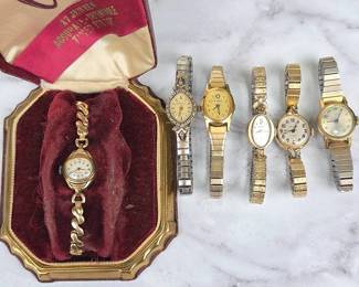 Lot 187 L Lot 187 Vintage Womens Wristwatch Collection with Chain Link and Expansion Bands