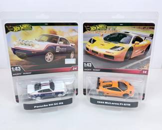 Lot 119 S Lot 119 Hot Wheels 143 Scale Porsche 911 SC RS and 1995 McLaren F1 GTR Diecast Car Set