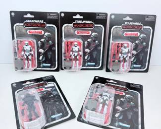 Lot 080 S Lot 80 Kenner Star Wars The Mandalorian Vintage Collection Action Figures Set