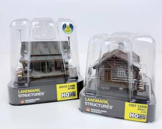 Lot 124 S Lot 124 Woodland Scenics Landmark Structures HO Scale Rustic Cabin and Cozy Cabin Mode