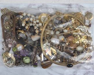 Lot 186 L Lot 186 Grab Bag of Gold Tone Fashion Jewelry
