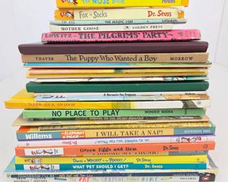 Lot 195 Lot 195 Collection of Vintage and Classic Childrens Picture Books Including Dr Seuss and