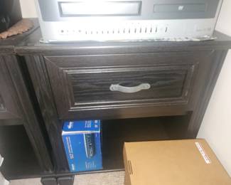 Qty 2 end tables