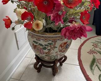 Chinese Famille Rose Porcelain Fishbowl Planter with Stand