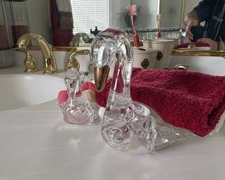 Set of Two Crystal Swan Figurines with Gold Beaks