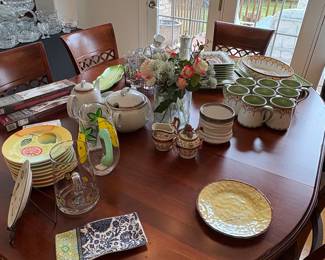 Estate Assortment of Tableware and Kitchenware with Citrus and Floral Motifs second image