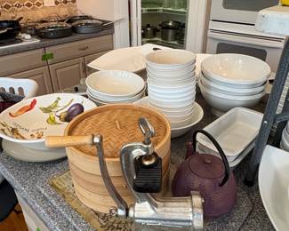 Estate Kitchenware Assortment with Bamboo Steamer and Manual Food Grinder fifth image