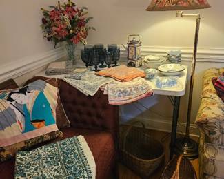 Batik Look Tablecloths and Napkins