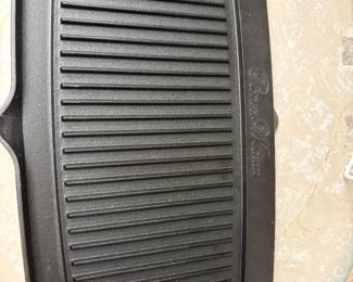 Pioneer Woman Cast Iron Skillet/Grill