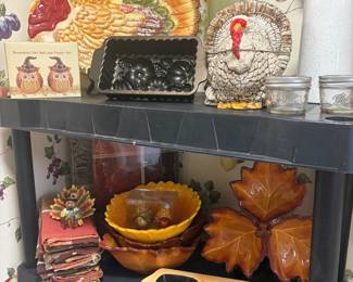 Thanksgiving and Fall Holiday Decor and Dinnerware