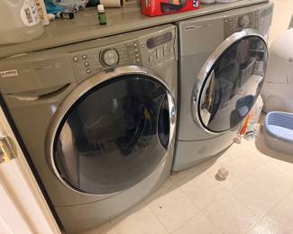 Washer & Dryer Set