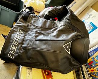 #071 Motorcycle Italian Jacket - Size 56 w/elbow and shoulder pads - Dianese $100.00