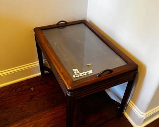 #008 Wood End Table w/lift-off Glass Tray - 24x16x18 $40.00