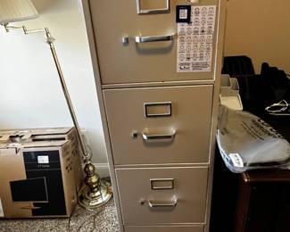 #061 Hon 4 drawer Letter Filing Cabinet (no key) $30.00