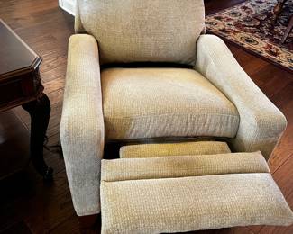 #010 Lazy-Boy Tan Recliner Lift Chair $300.00