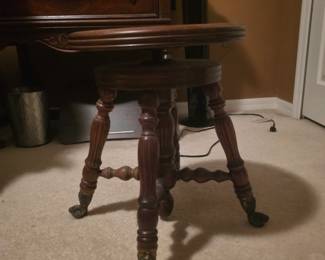 Antique piano stool 125