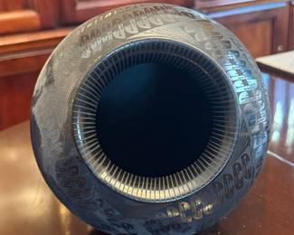 Mata Ortiz Black-on-Black Etched Pottery Olla by Tomasa Mora